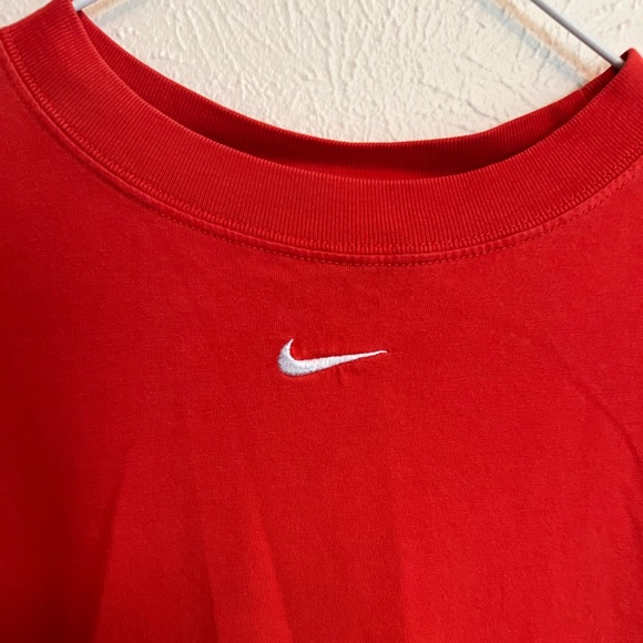 Nike Essentials Boyfriend T-Shirt - Picture 6 of 7